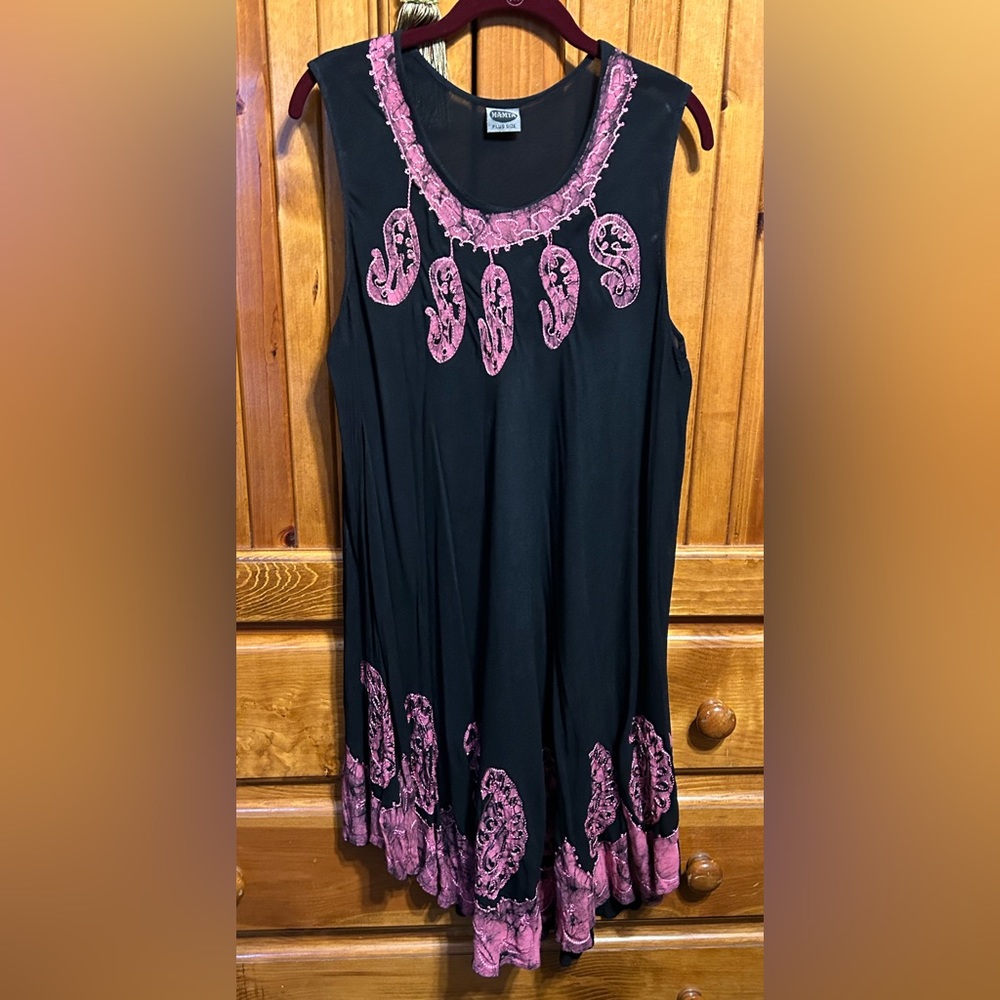 Mamta Plus Size Black and pink accents summer dress.